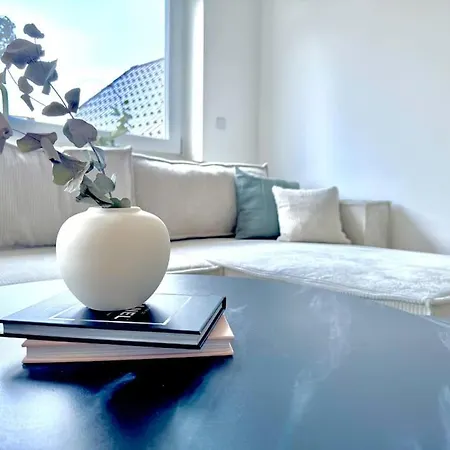 Apartment Luxurioes - Dachterrasse - Kueche Forchheim (Bavaria)